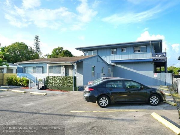 808 NW 19 St, Fort Lauderdale, FL 33311