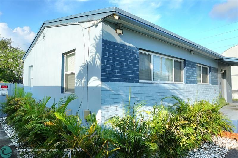 808 NW 19 St, Fort Lauderdale, FL 33311 Photo