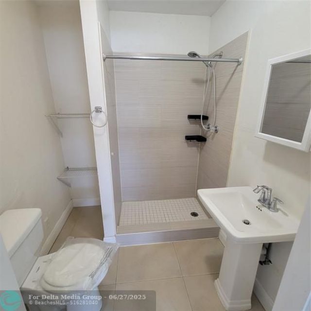 808 NW 19 St, Fort Lauderdale, FL 33311 Photo