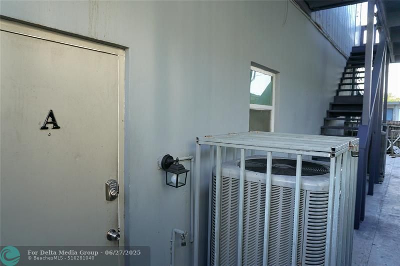 808 NW 19 St, Fort Lauderdale, FL 33311 Photo