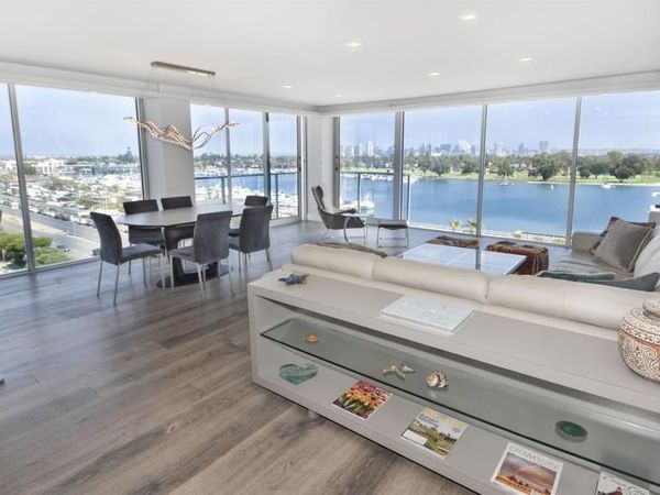 1810 Avenida del Mundo, Unit 704, Coronado, CA 92118
