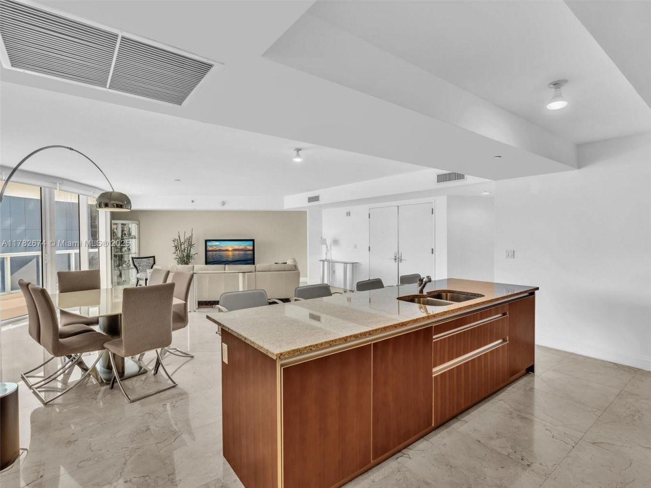 17201 Collins Ave, Unit 704, Sunny Isles Beach, FL 33160 Photo