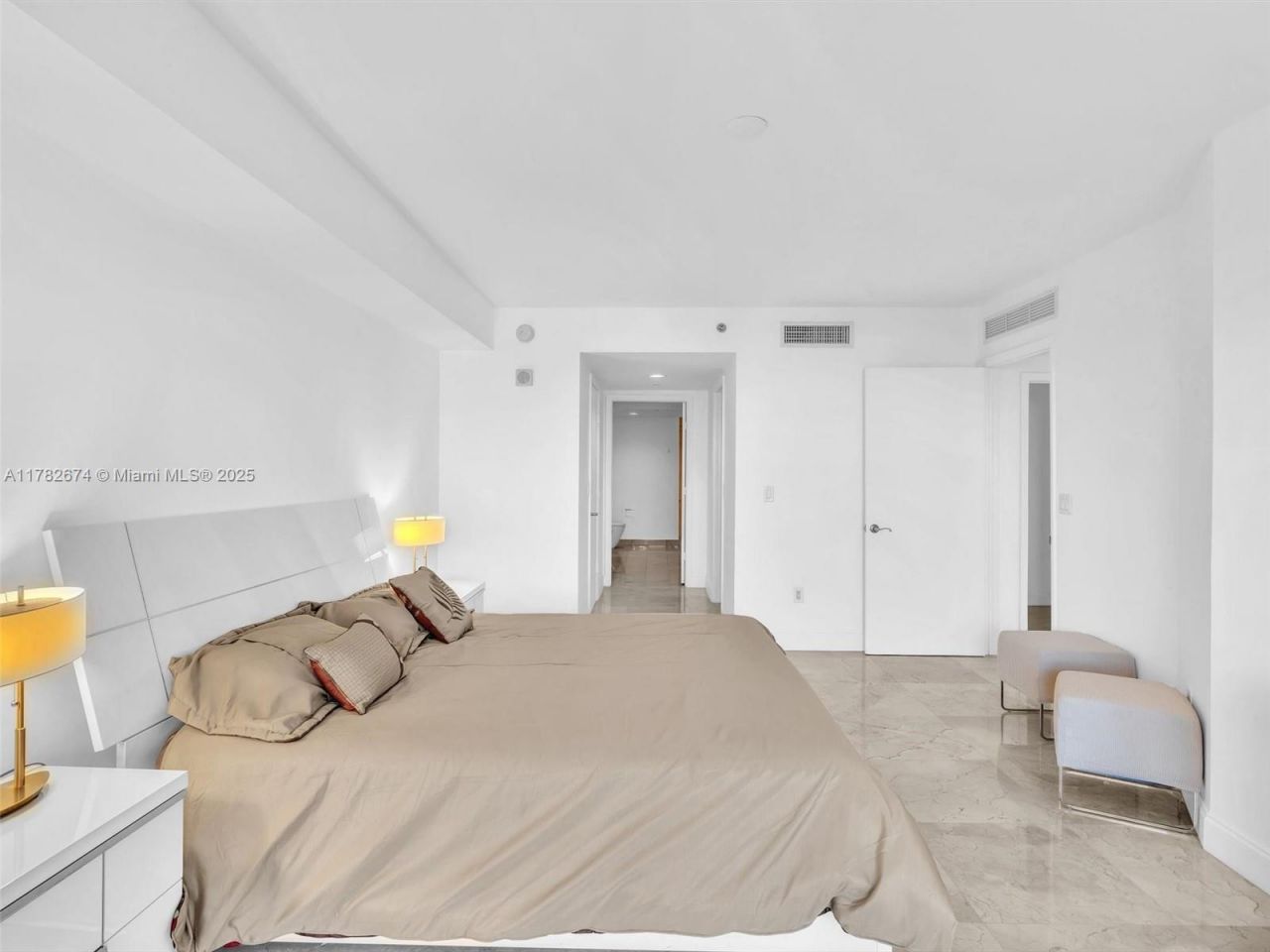 17201 Collins Ave, Unit 704, Sunny Isles Beach, FL 33160 Photo