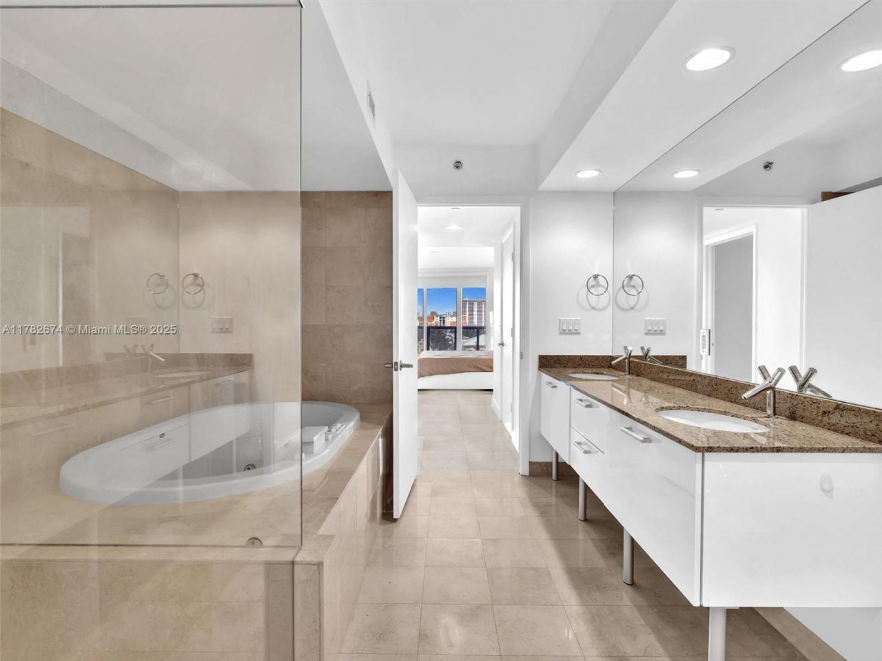 17201 Collins Ave, Unit 704, Sunny Isles Beach, FL 33160 Photo