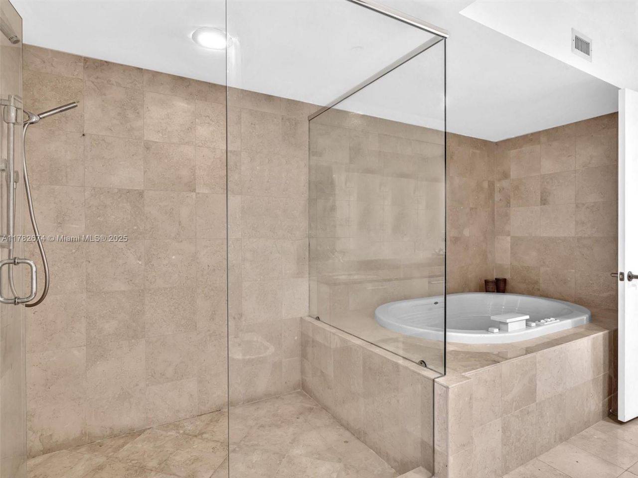 17201 Collins Ave, Unit 704, Sunny Isles Beach, FL 33160 Photo