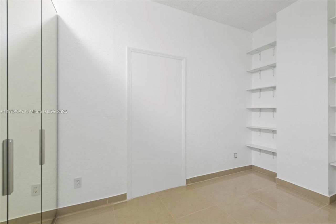 19380 Collins Ave, Unit PH-6, Sunny Isles Beach, FL 33160 Photo