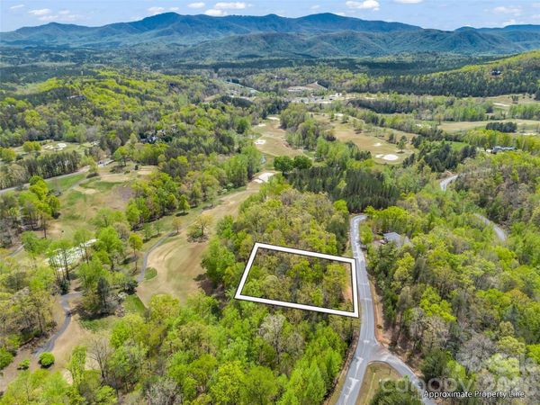 112 Deep Gap Farm Road E, Mill Spring, NC 28756