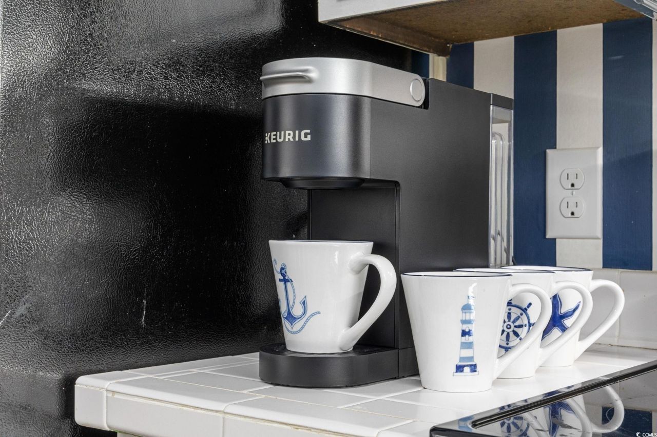 1919 Spring St. Photo 6