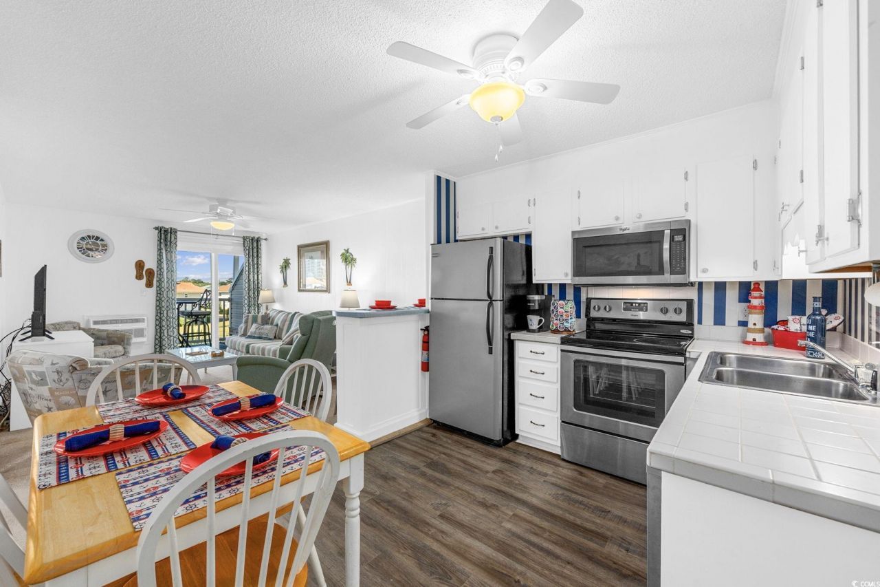 1919 Spring St. Photo 8