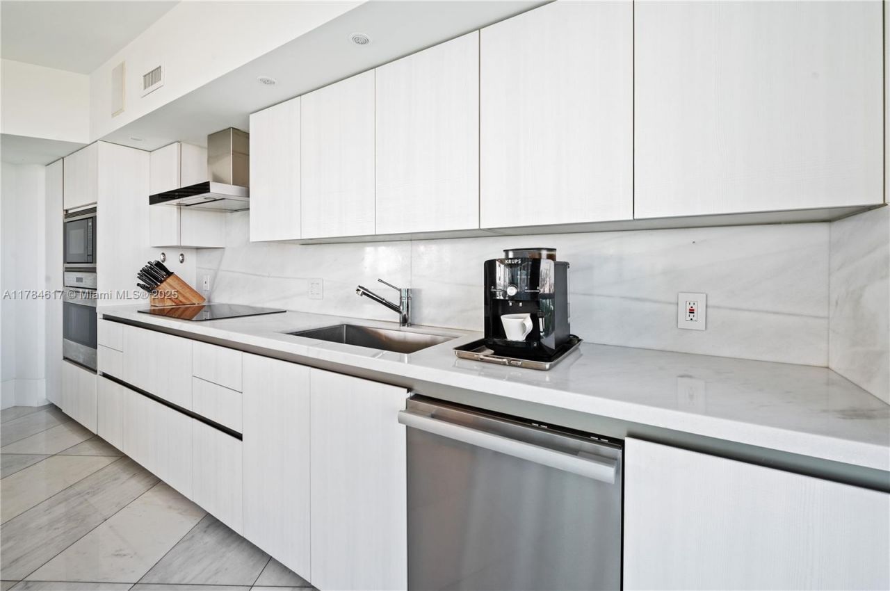 2127 Brickell Ave, Unit 2104, Miami, FL 33129 Photo