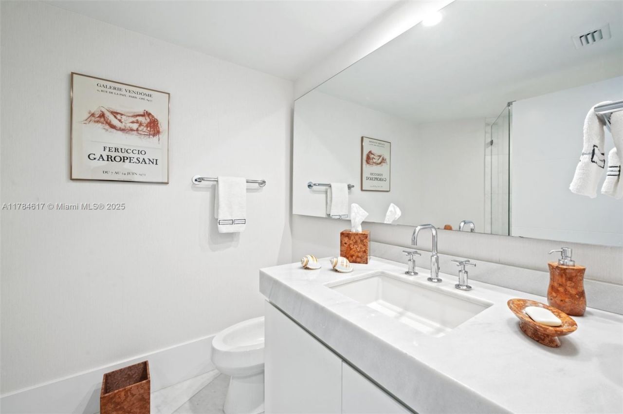 2127 Brickell Ave, Unit 2104, Miami, FL 33129 Photo