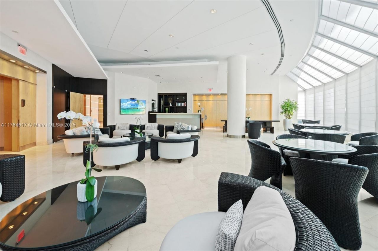 2127 Brickell Ave, Unit 2104, Miami, FL 33129 Photo