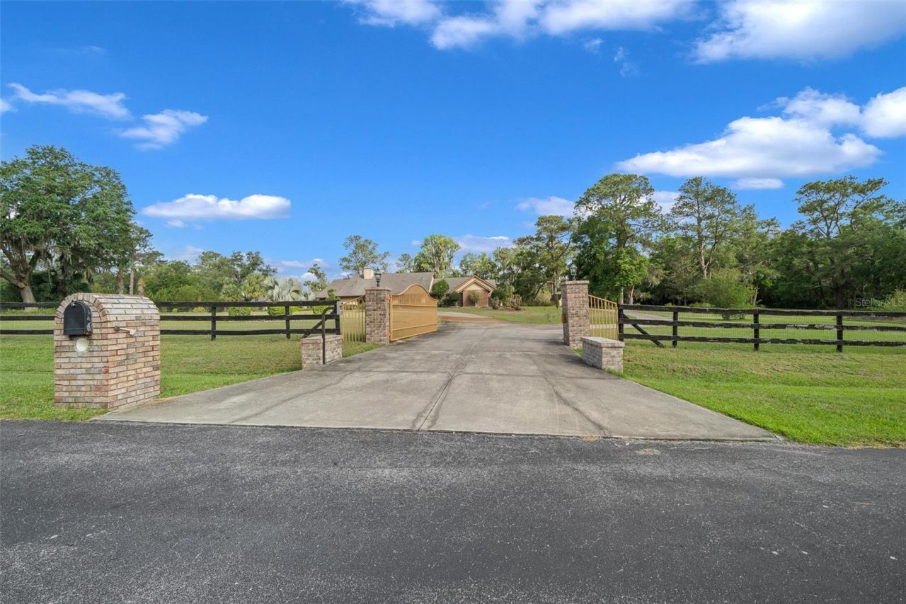 5950 SW 21st Avenue Road, Ocala, FL 34471 Photo