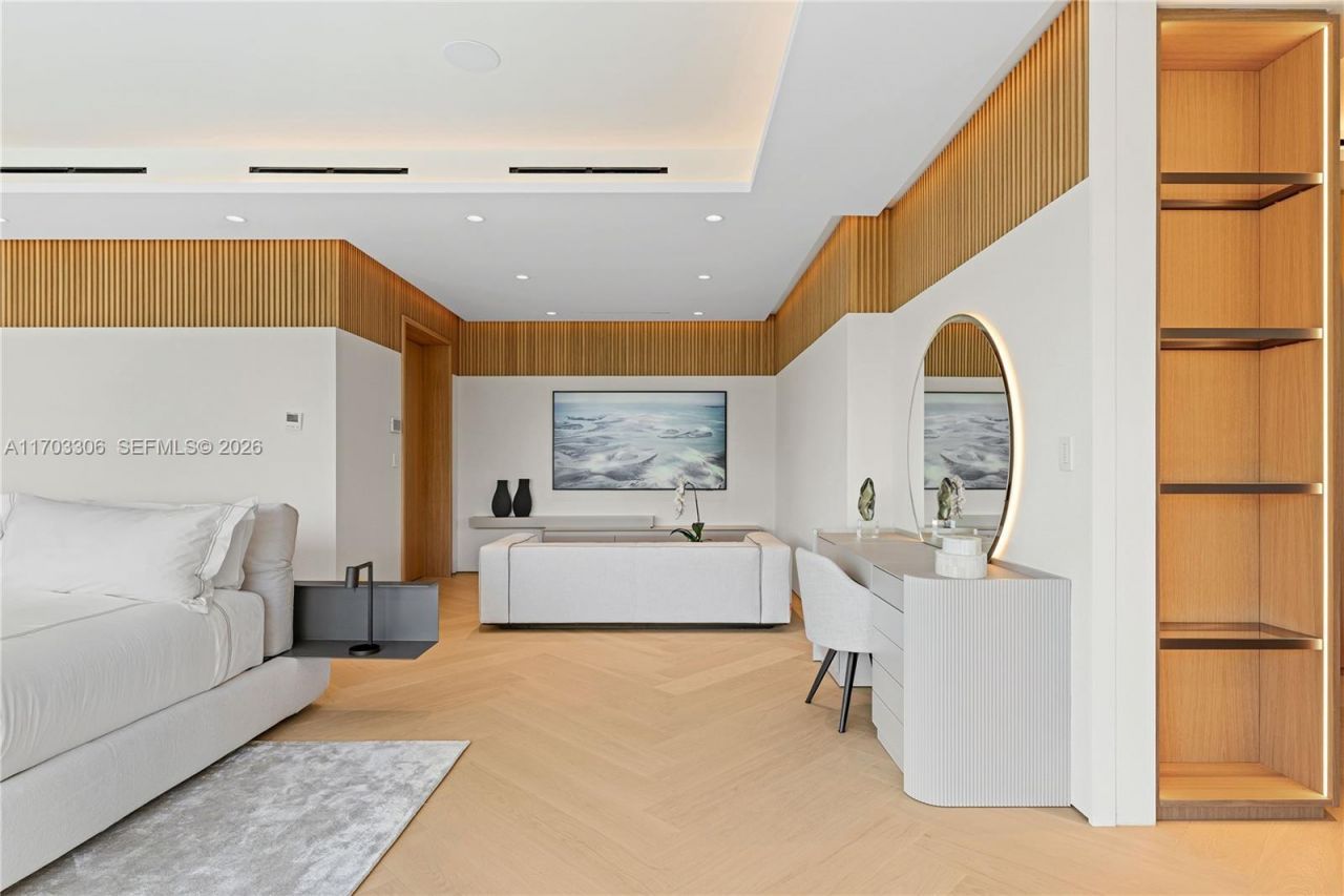 1006 Links Drive, Miami Beach, FL 33109 Photo