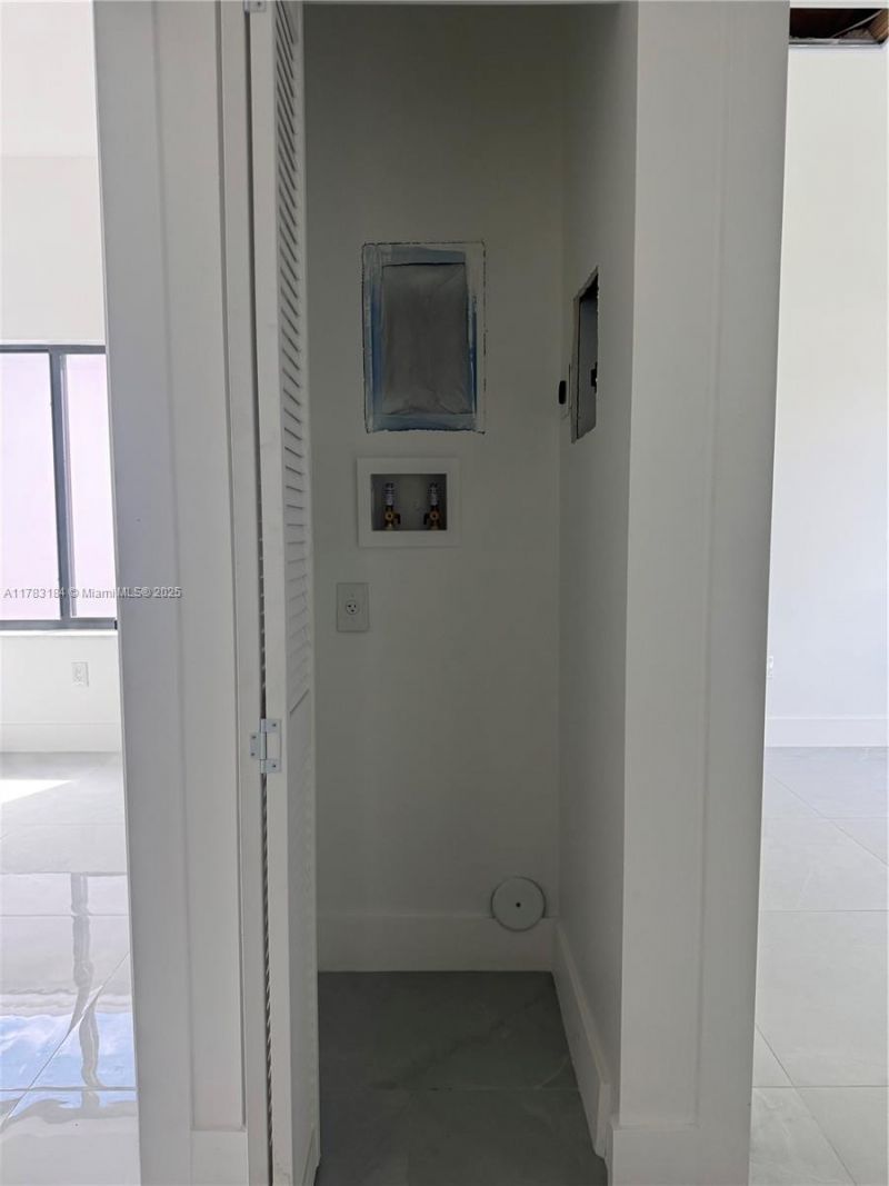 2970 NW 45, Miami, FL 33142 Photo