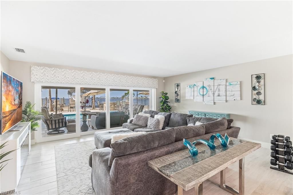 2286 SE 28th St, Cape Coral, FL 33904 Photo