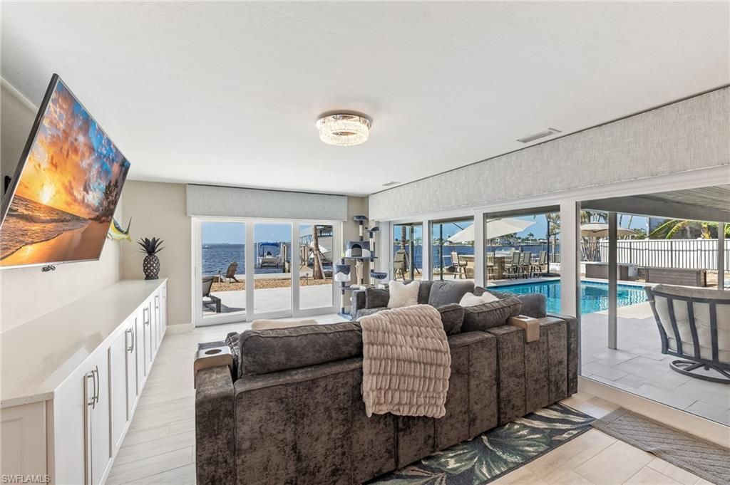 2286 SE 28th St, Cape Coral, FL 33904 Photo