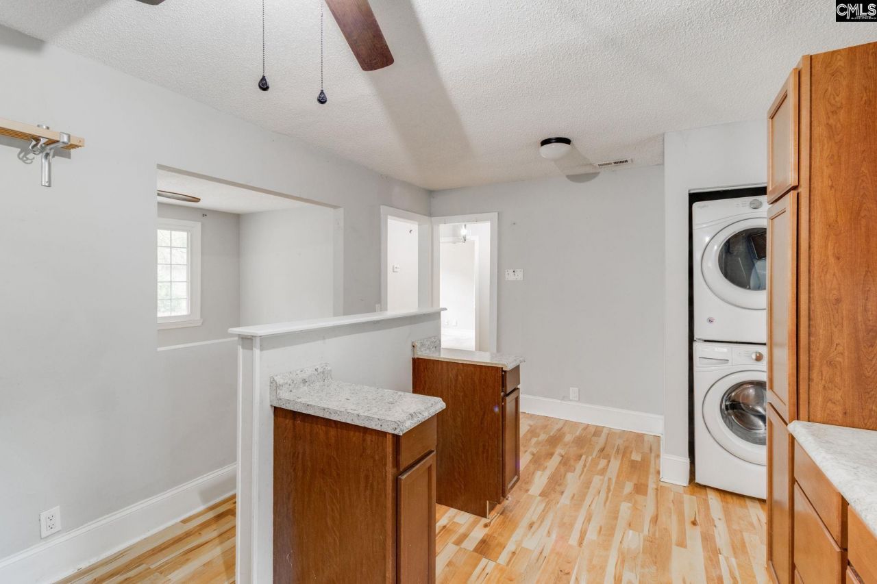 27 Rose Drive Photo 11