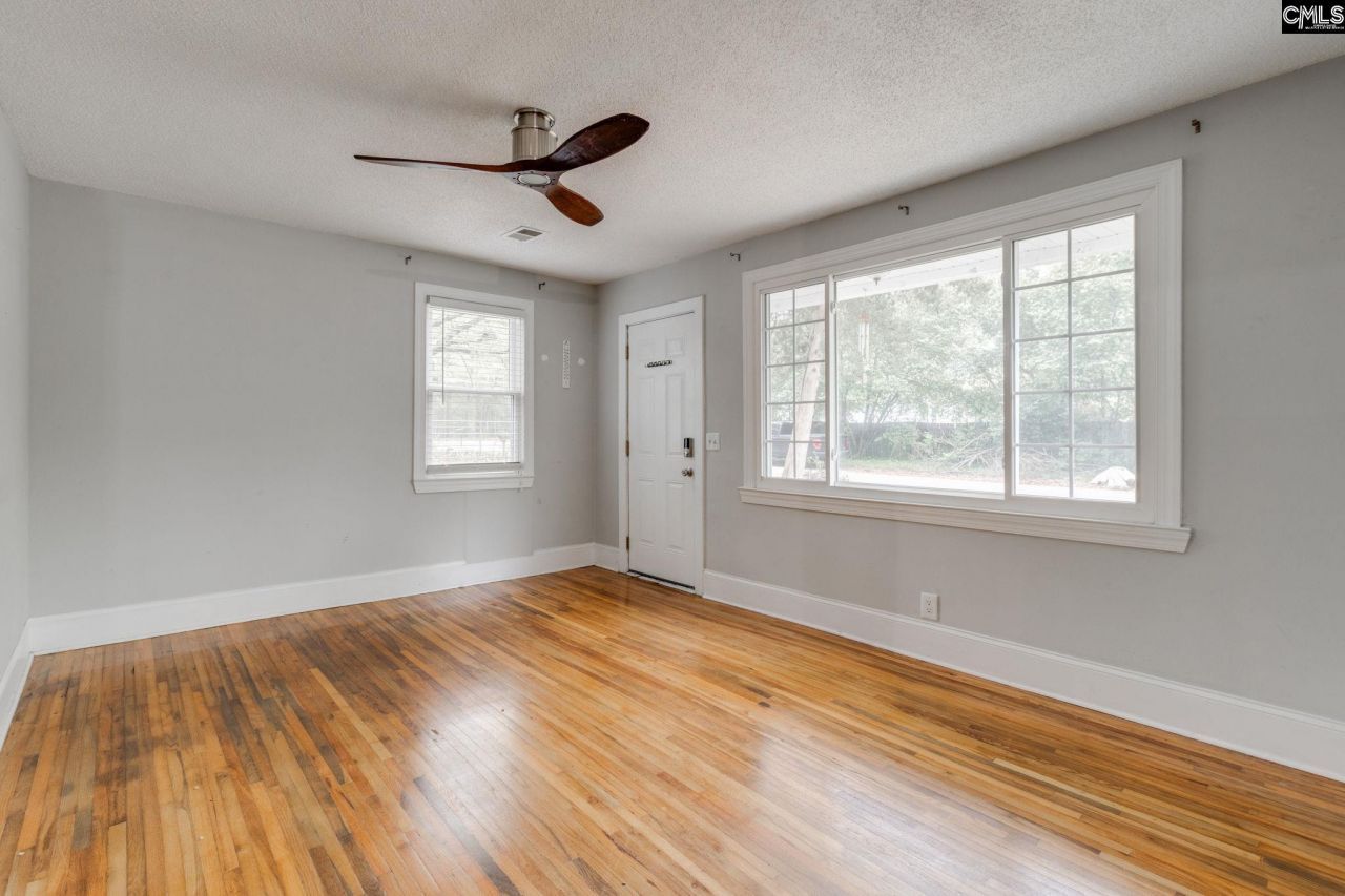 27 Rose Drive Photo 7