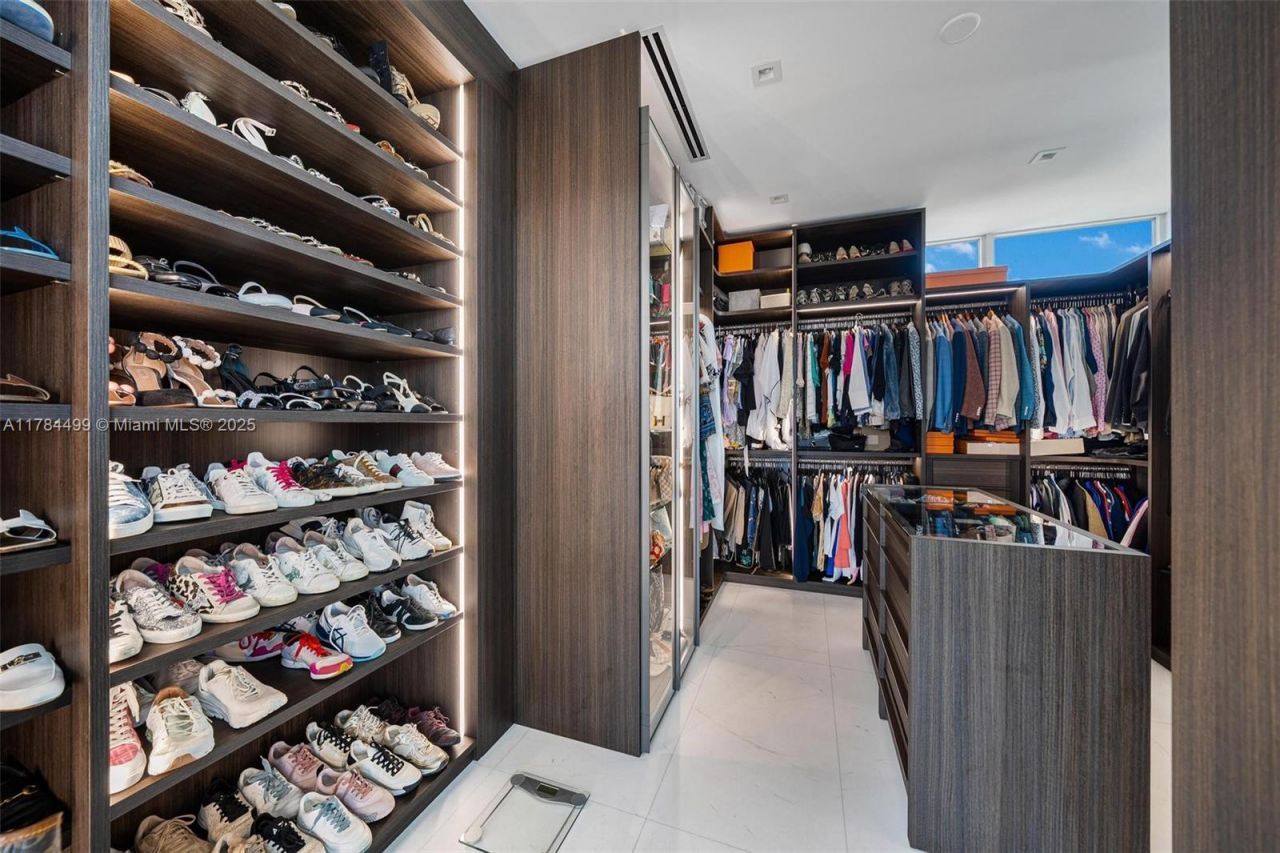 830 Lugo Ave, Coral Gables, FL 33156 Photo