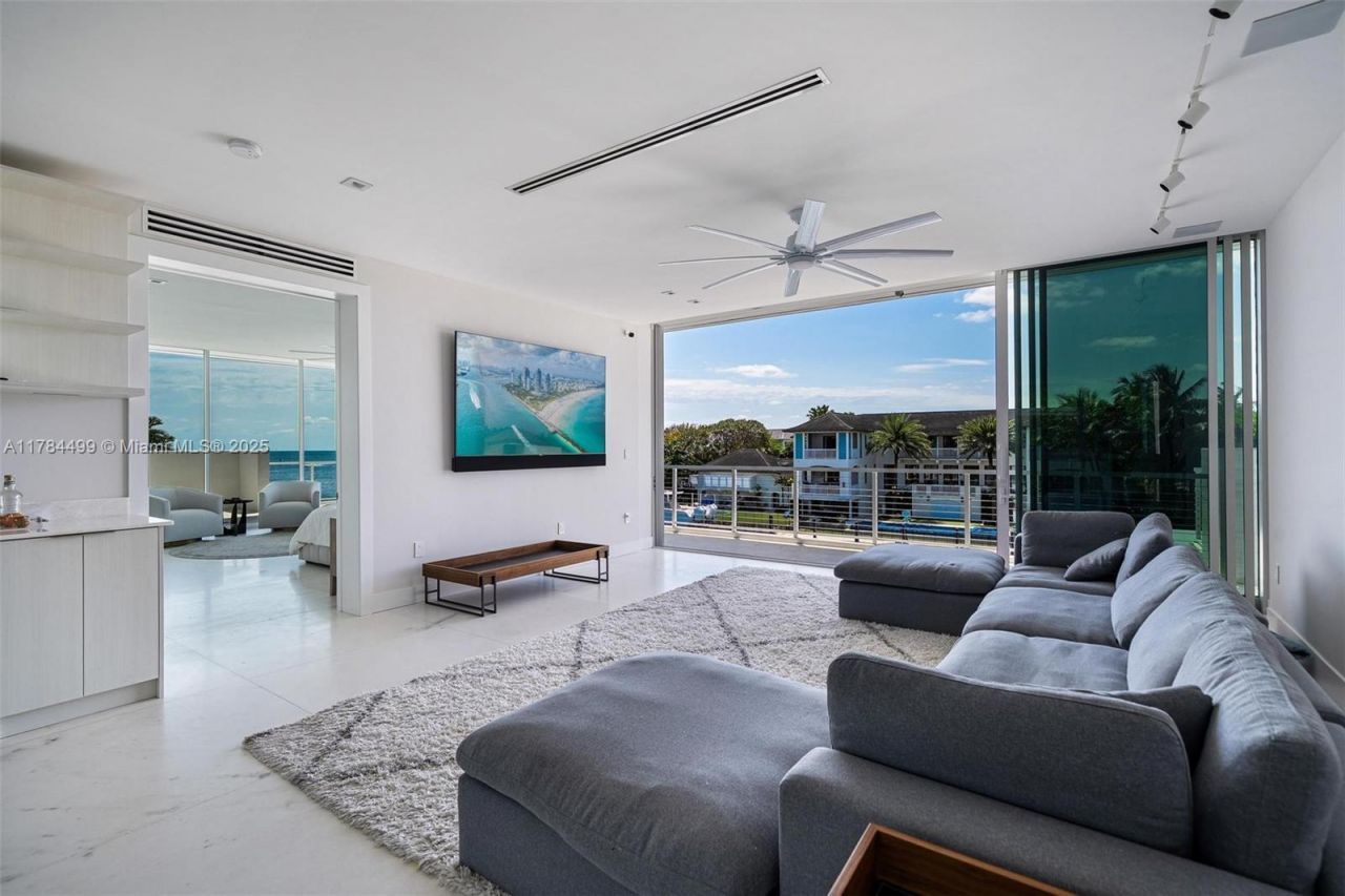 830 Lugo Ave, Coral Gables, FL 33156 Photo