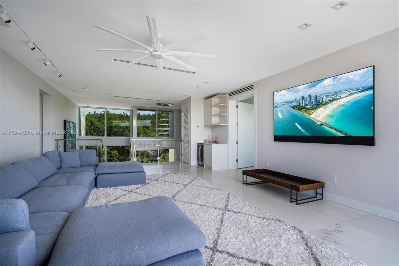 830 Lugo Ave, Coral Gables, FL 33156 Photo