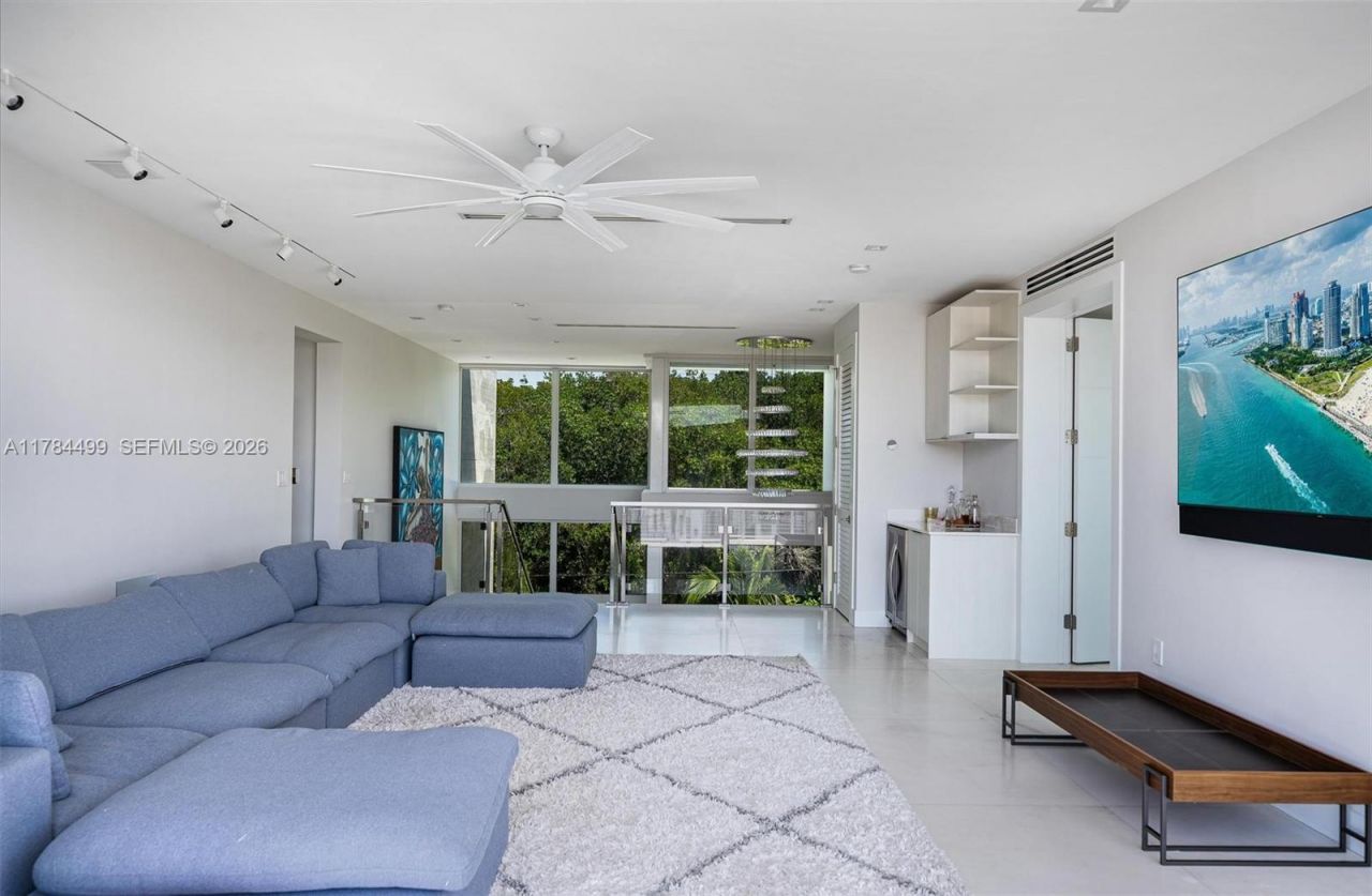 830 Lugo Ave, Coral Gables, FL 33156 Photo