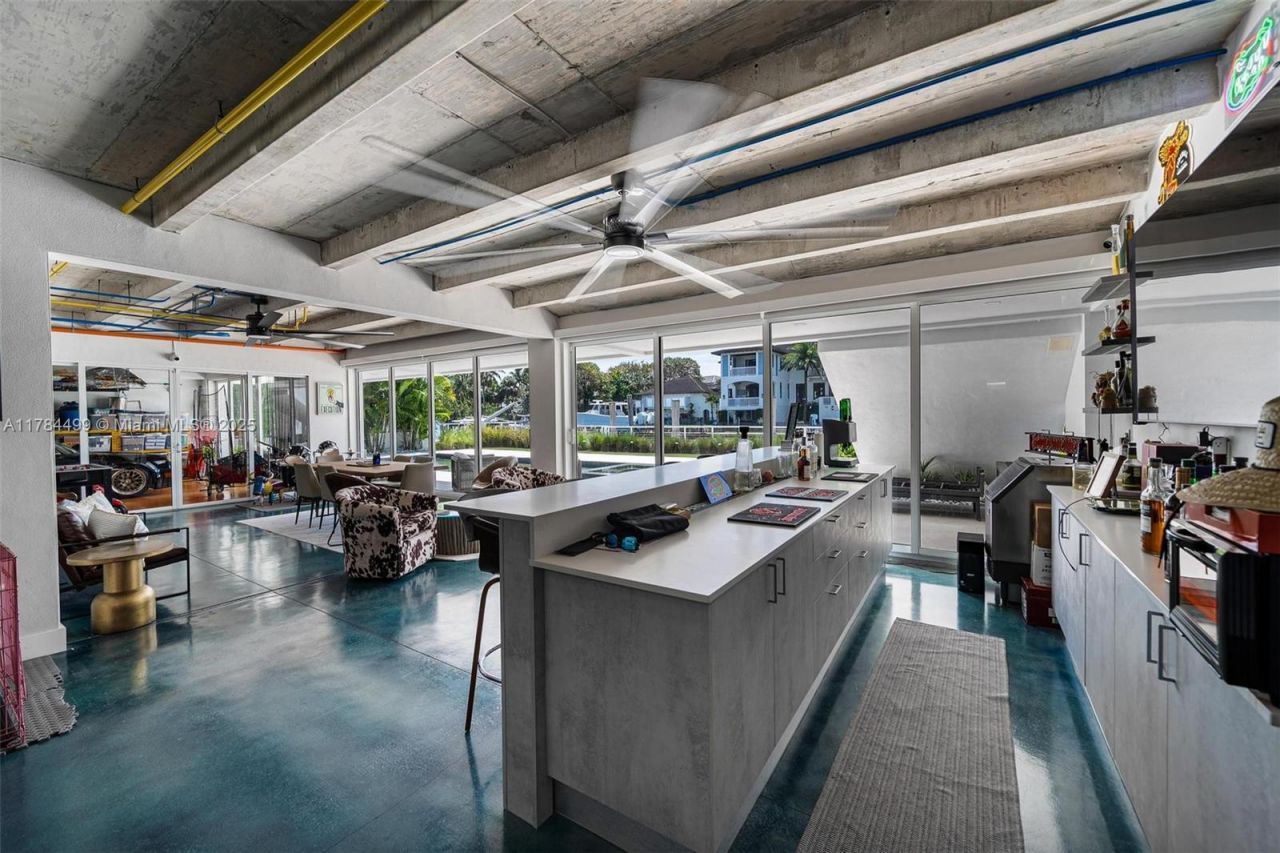 830 Lugo Ave, Coral Gables, FL 33156 Photo