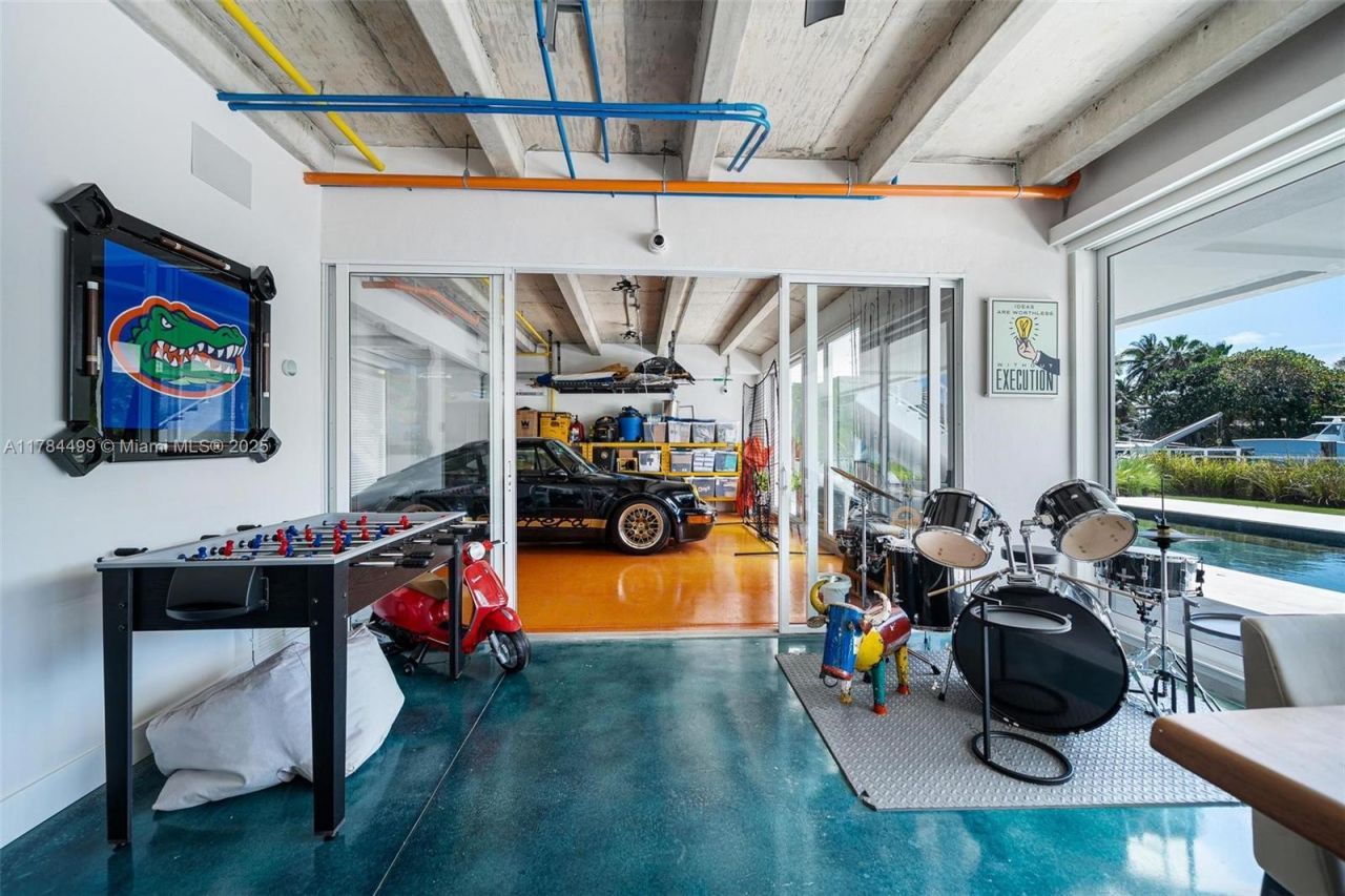 830 Lugo Ave, Coral Gables, FL 33156 Photo