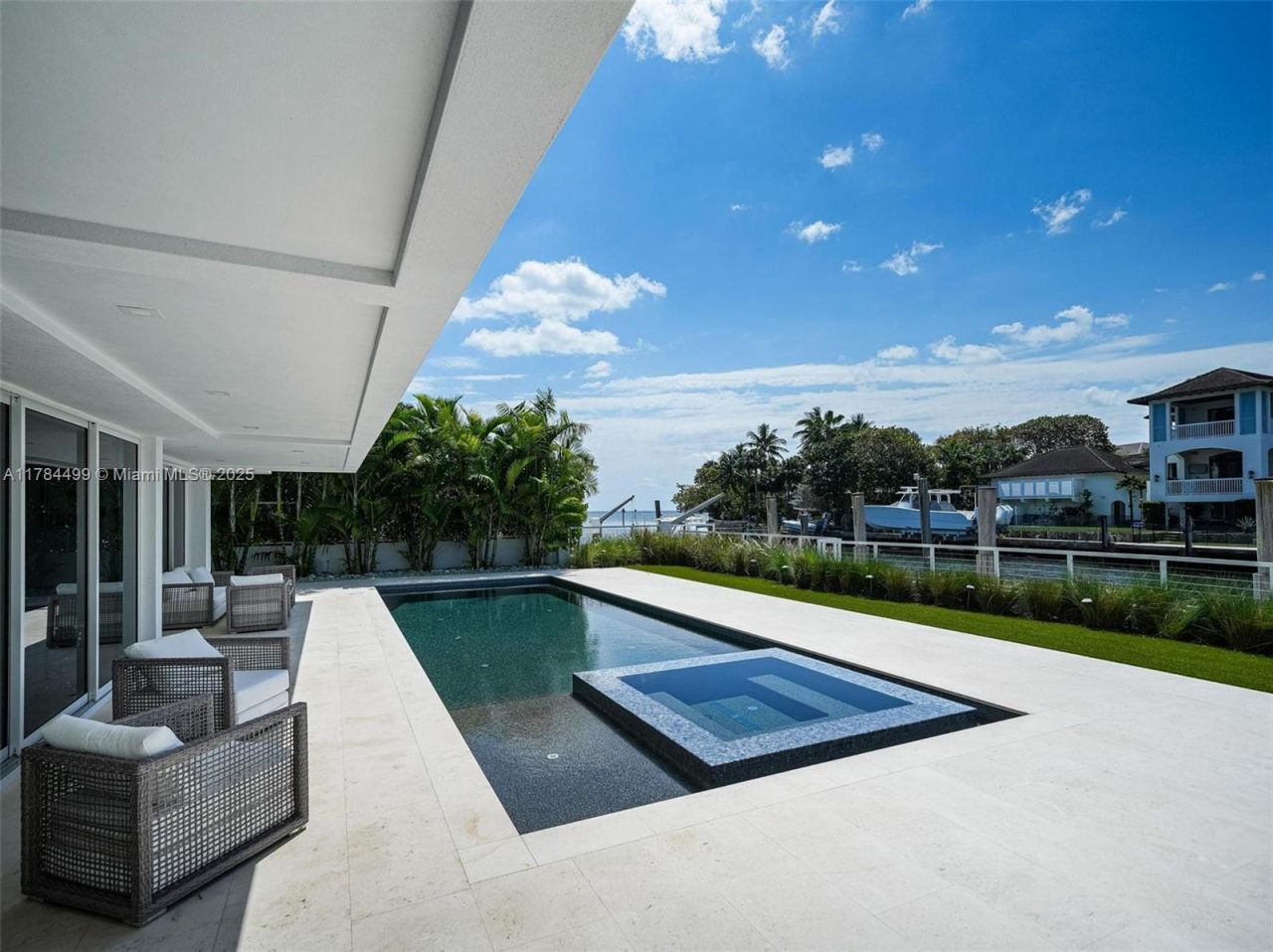 830 Lugo Ave, Coral Gables, FL 33156 Photo