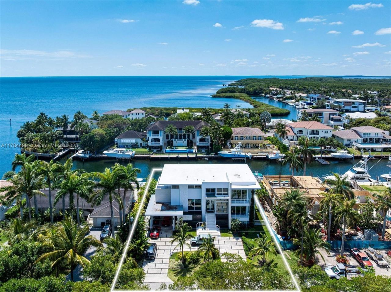 830 Lugo Ave, Coral Gables, FL 33156 Photo