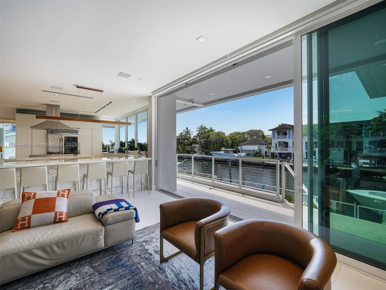 830 Lugo Ave, Coral Gables, FL 33156 Photo