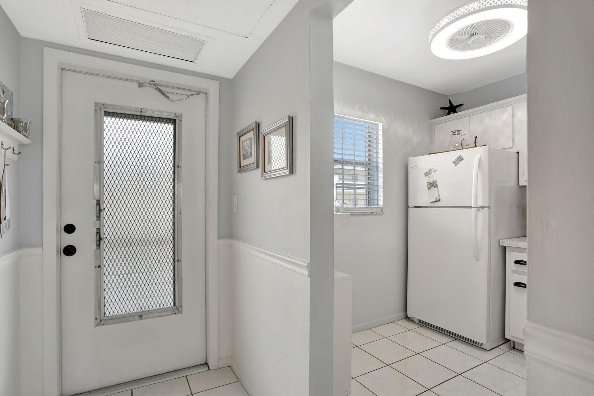 4451 NW 16th Street, Unit 208, Fort Lauderdale, FL 33313 Photo
