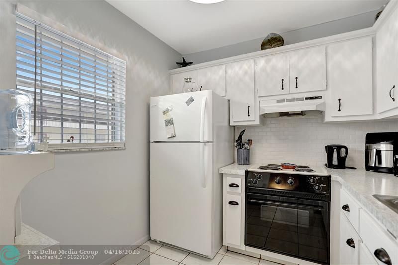 4451 NW 16th St, Unit 208, Fort Lauderdale, FL 33313 Photo
