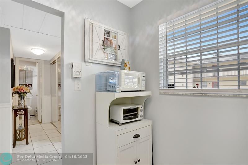 4451 NW 16th St, Unit 208, Fort Lauderdale, FL 33313 Photo