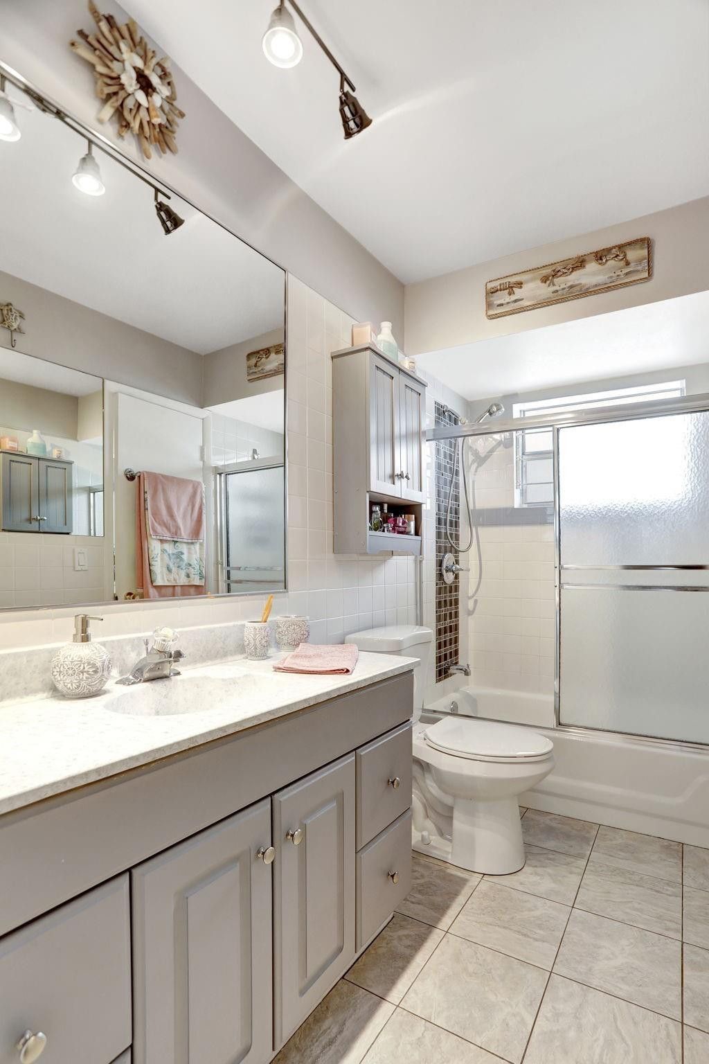 4451 NW 16th Street, Unit 208, Fort Lauderdale, FL 33313 Photo