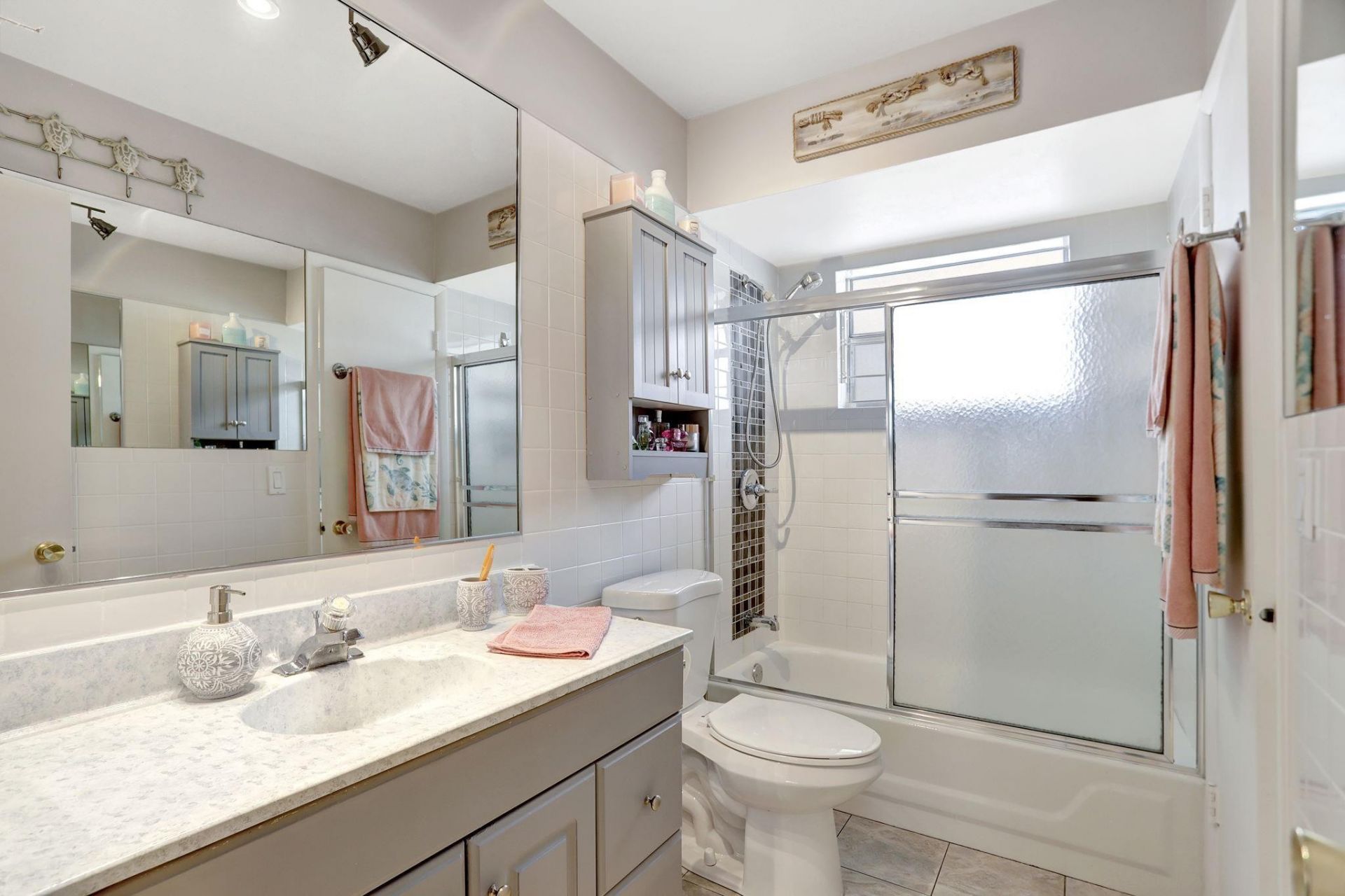 4451 NW 16th Street, Unit 208, Fort Lauderdale, FL 33313 Photo