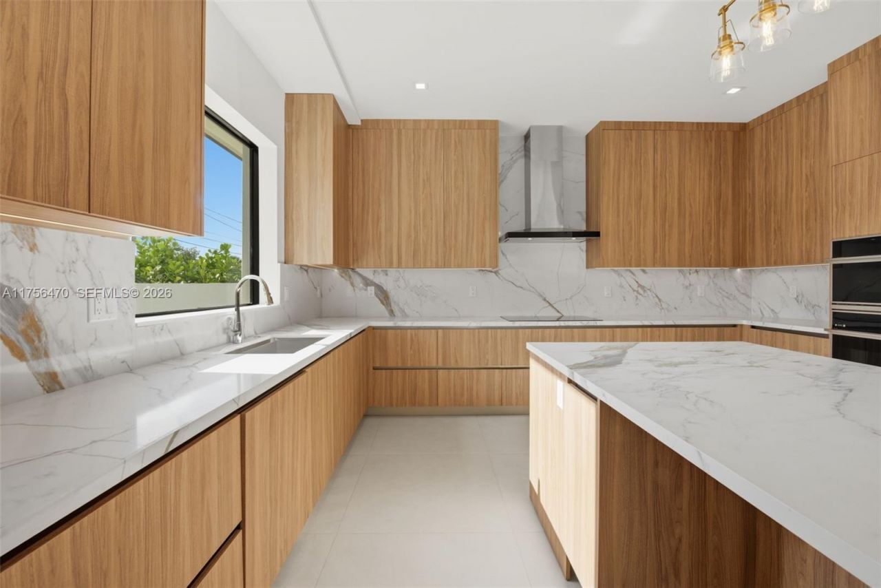 2725 SW 65th Ave, Miami, FL 33155 Photo