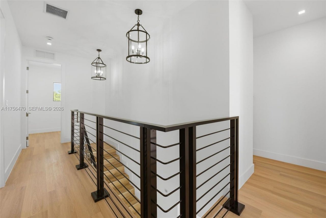 2725 SW 65th Ave, Miami, FL 33155 Photo