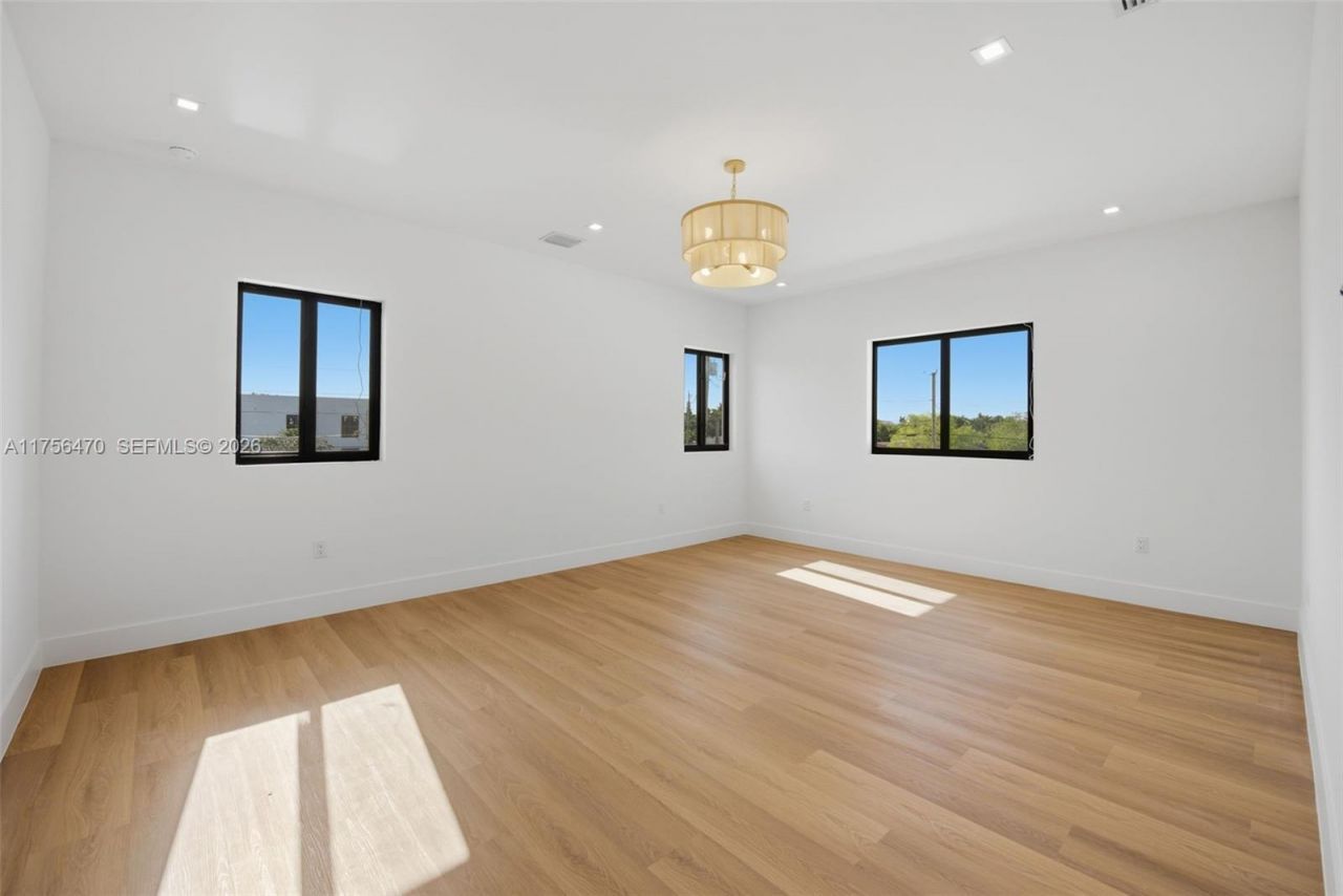 2725 SW 65th Ave, Miami, FL 33155 Photo