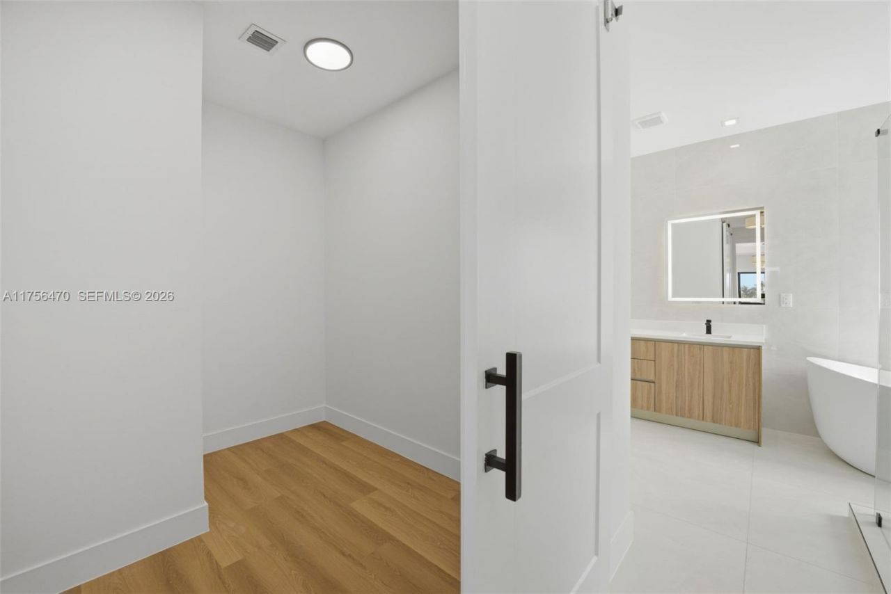 2725 SW 65th Ave, Miami, FL 33155 Photo