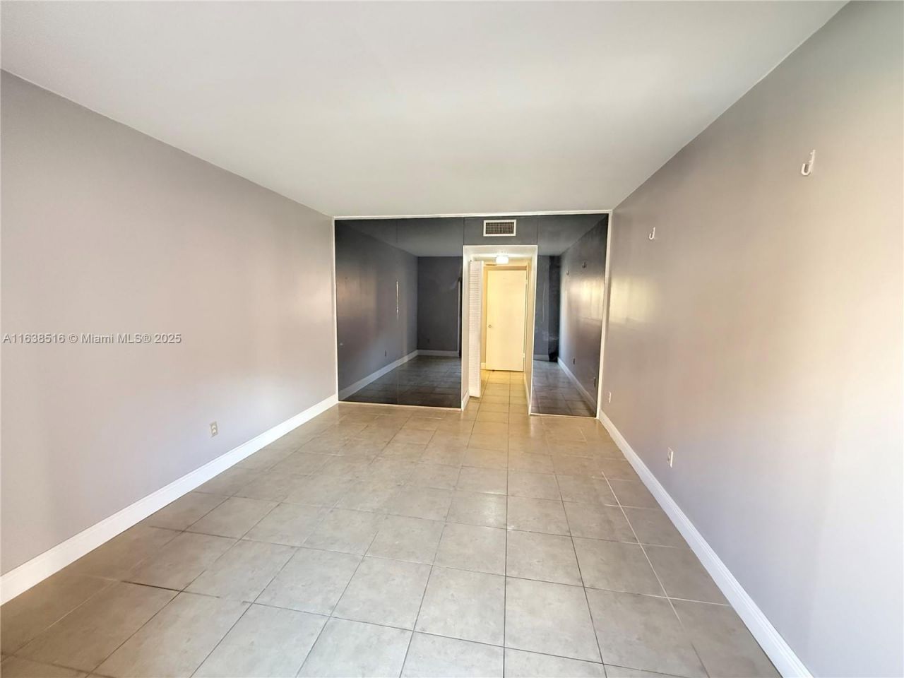 440 E 23rd St, Unit 1219, Hialeah, FL 33013 Photo