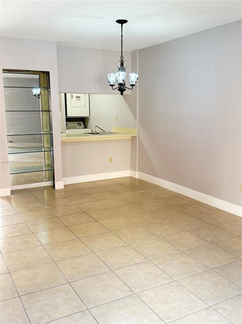 440 E 23rd St, Unit 1219, Hialeah, FL 33013 Photo
