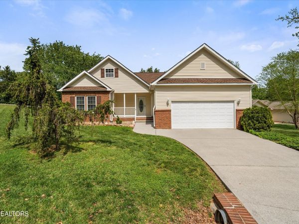 102 Chaloni Lane, Loudon, TN 37774