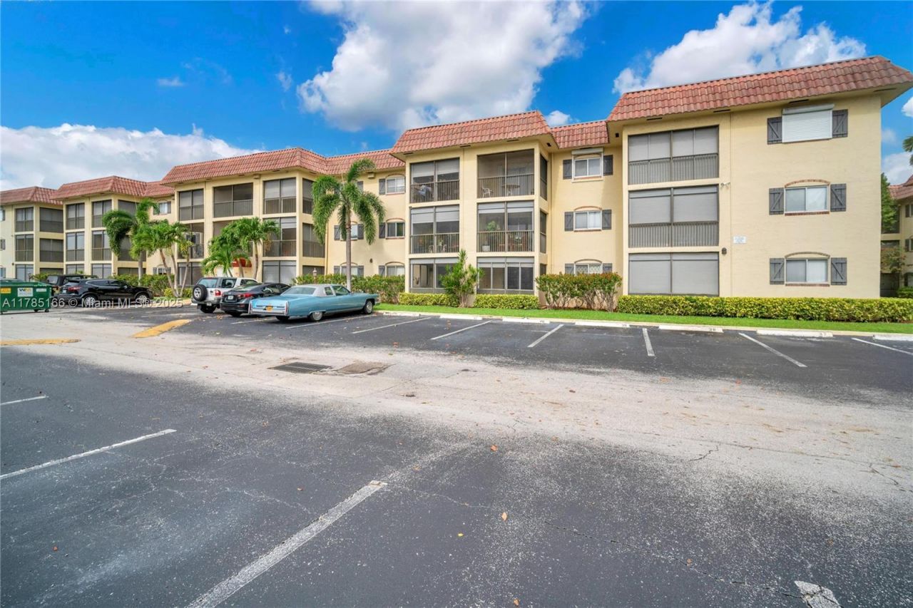 257 S Cypress Rd, Unit 416, Pompano Beach, FL 33060 Photo