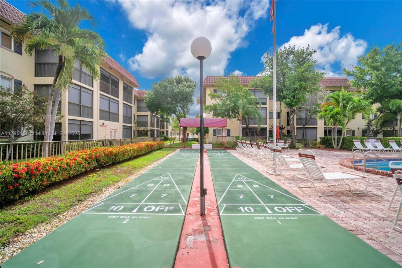 257 S Cypress Rd, Unit 416, Pompano Beach, FL 33060 Photo