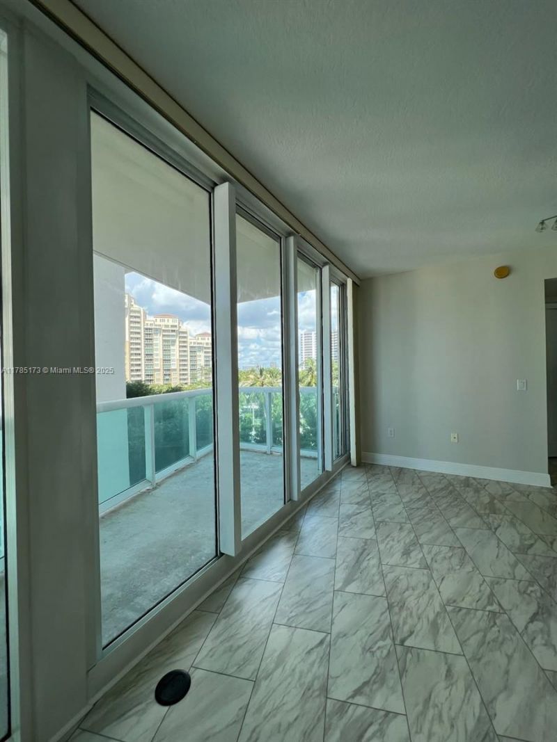 3370 Hidden Bay Dr, Unit 610, Aventura, FL 33180 Photo
