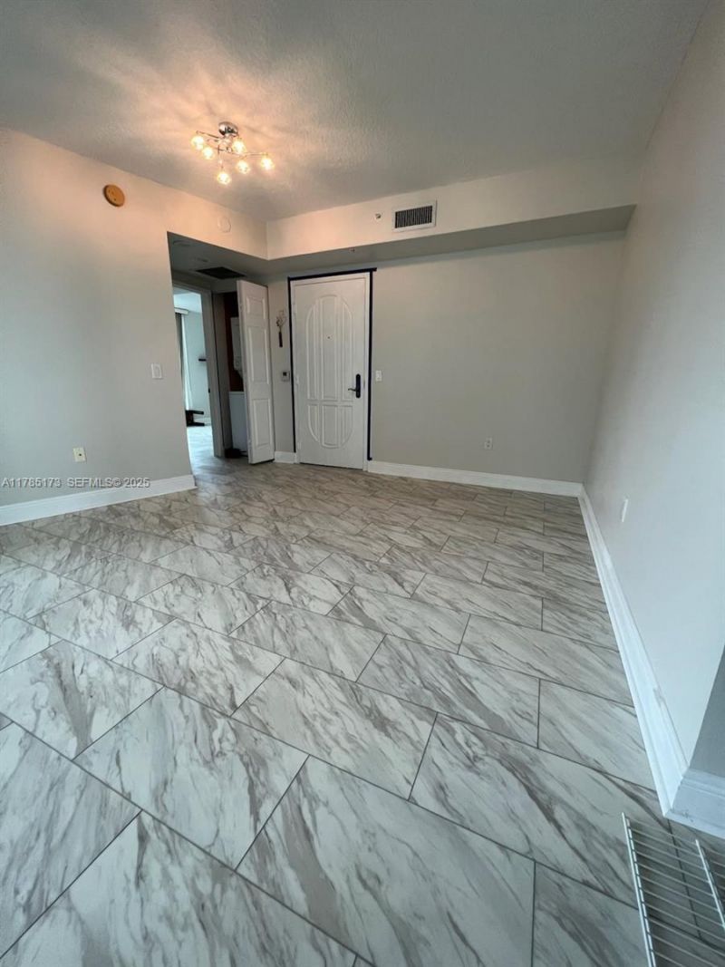 3370 Hidden Bay Dr, Unit 610, Aventura, FL 33180 Photo