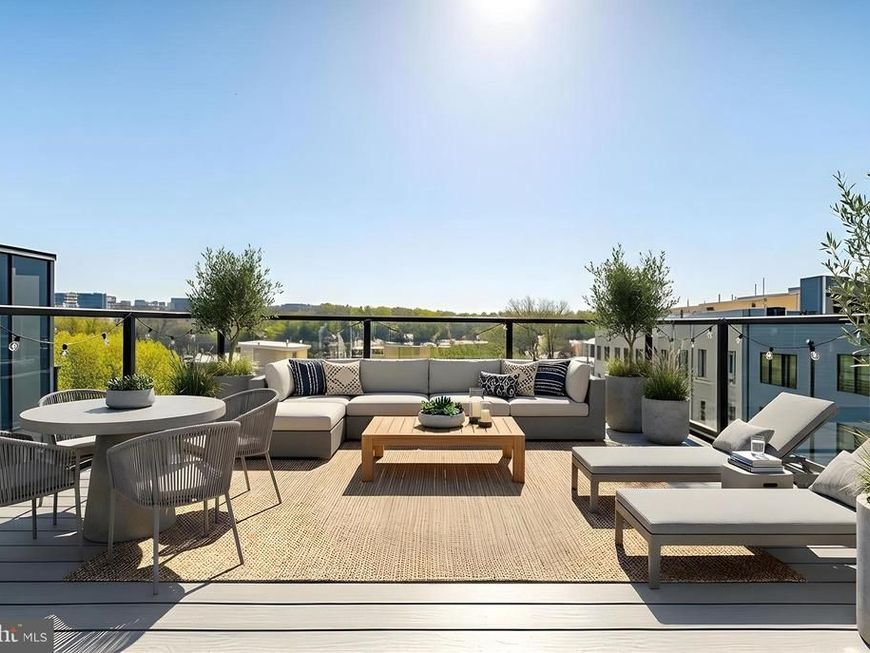 112 Righter Street, Philadelphia, PA 19128 Main Photo