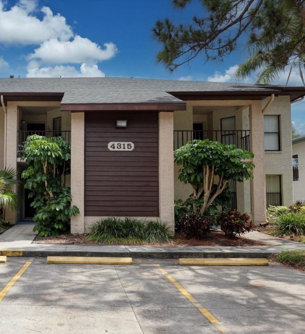 4315 45th Avenue W, Unit 103, Bradenton, FL 34210 Photo